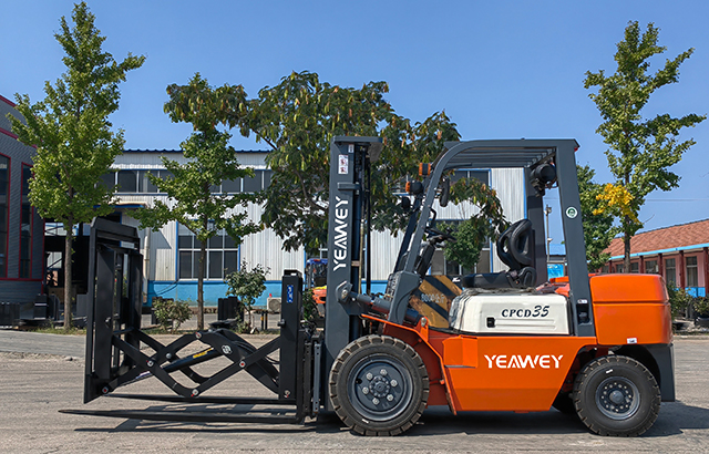 Customized forklift solutions with precise design